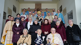 Vladyka Peter Rusnák sa stretol s kňazmi na dôchodku a ich manželkami